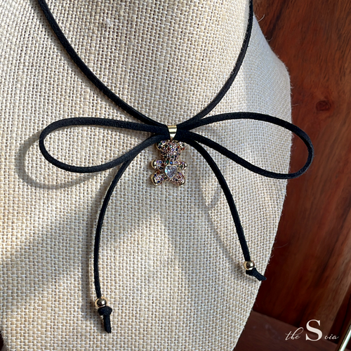 Teddy Lace Necklace