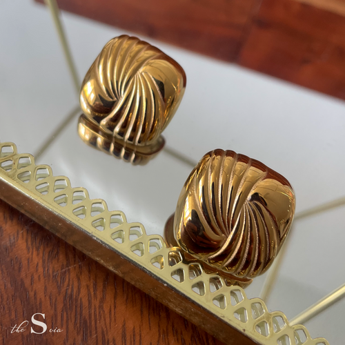 Square croissant studs